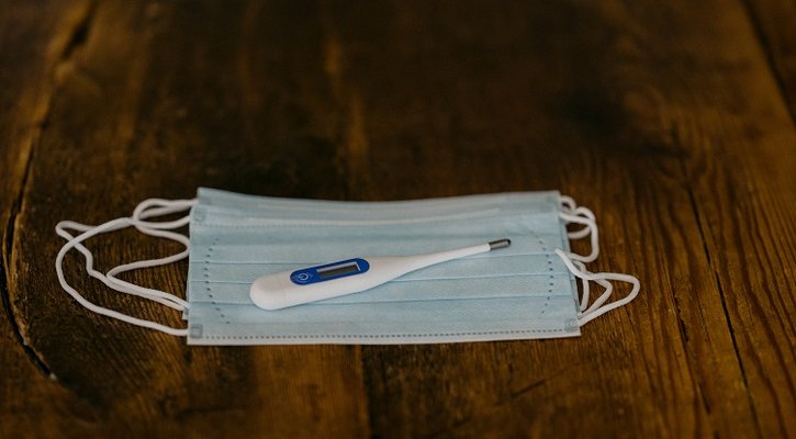 mask and thermometer